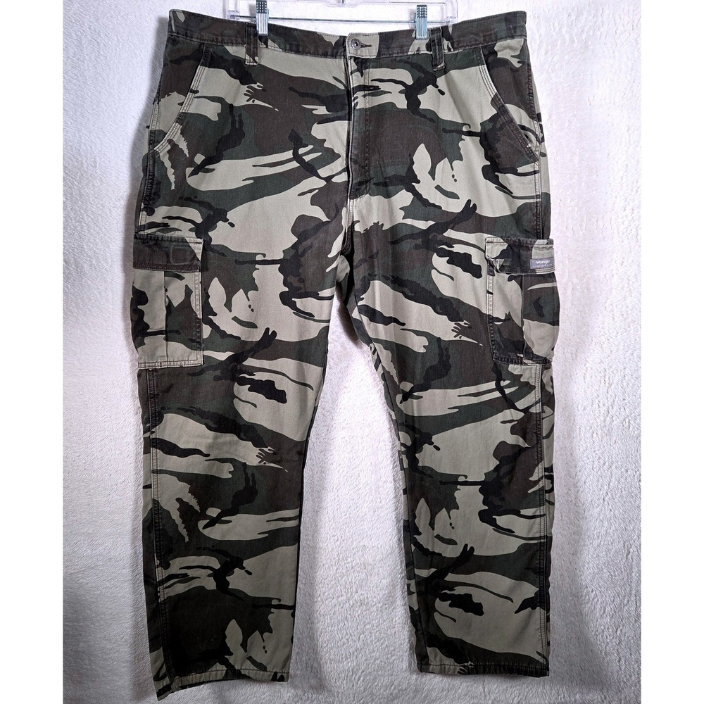 Wrangler Cargo Pants Camo Fleece Lined Relaxed Fit Gorpcore Workwear